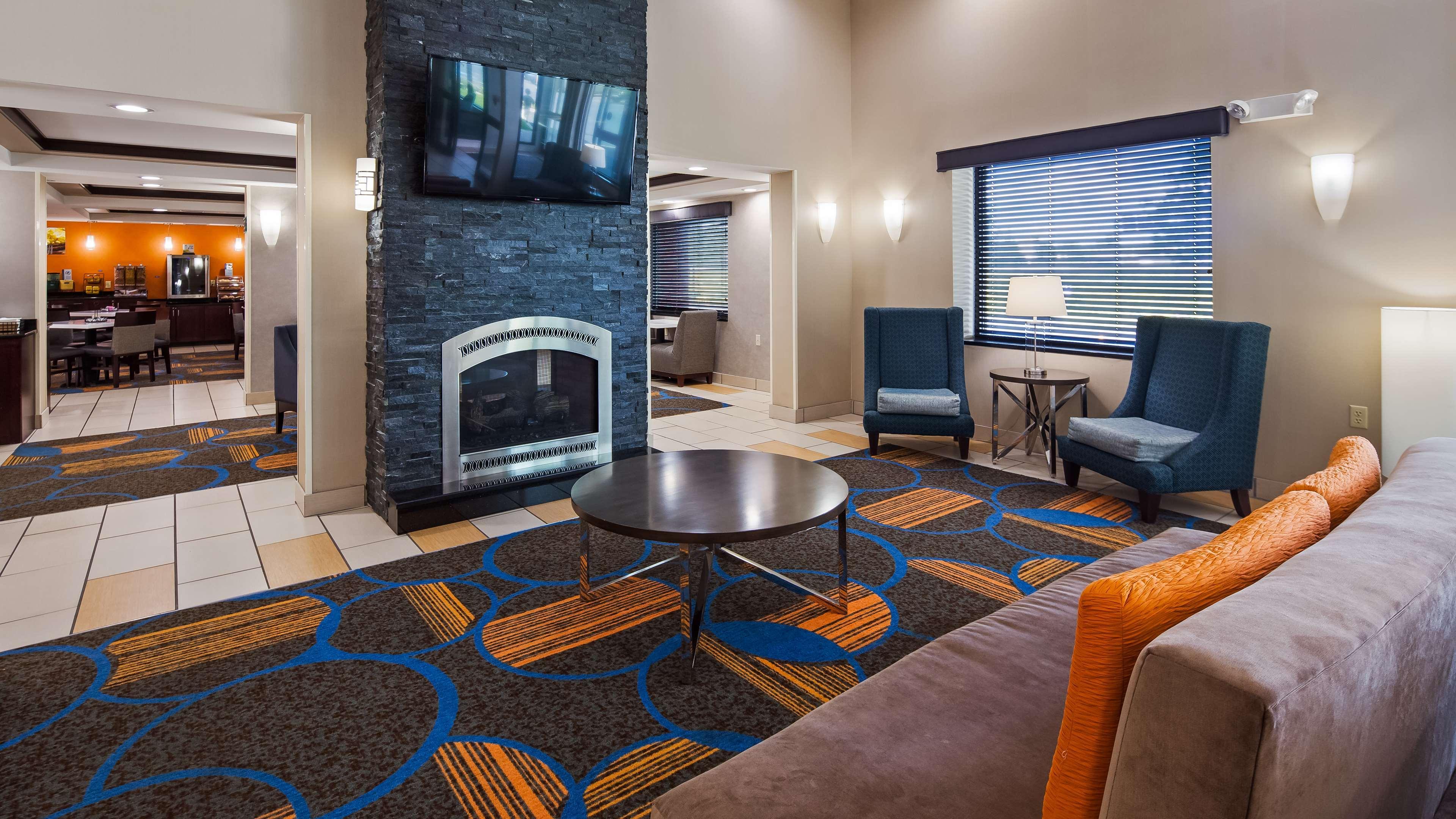 Best Western Plus Keene Hotel מראה פנימי תמונה