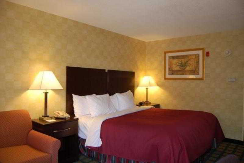 Best Western Plus Keene Hotel חדר תמונה